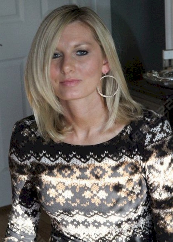 Adoptez une femme cougar vraiment salope